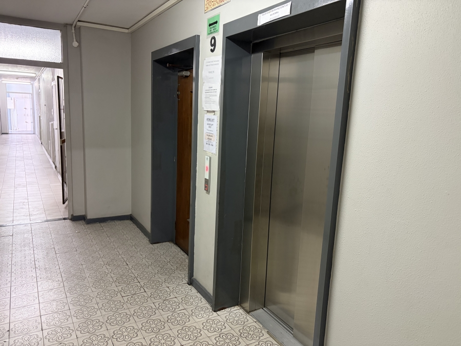 1 Bedroom Property for Sale in Parow East Western Cape